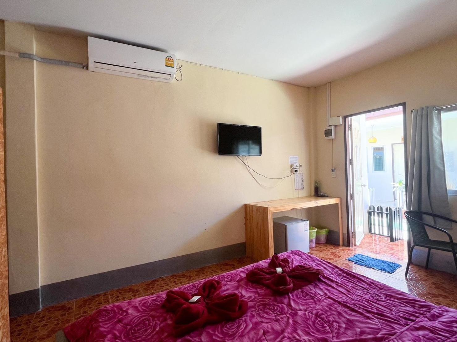 Hotel Aiem Sa Ard Koh Larn Exterior foto