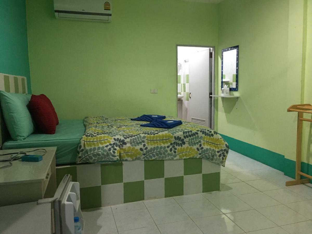 Hotel Aiem Sa Ard Koh Larn Exterior foto